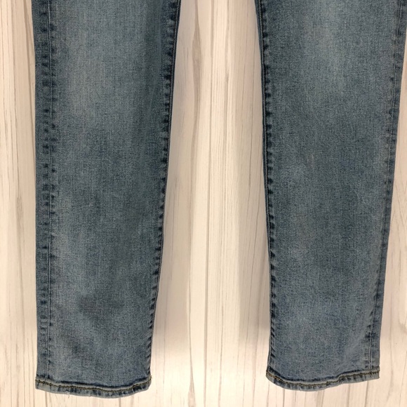GAP Jeans | Athletic Fit Straight Leg | 32x34 - Picture 4 of 13